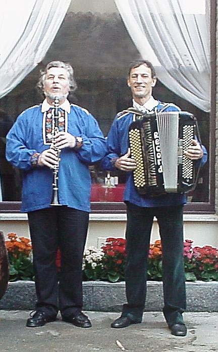 Trio Schwiizergruess, Casa da Su&iacute;&ccedil;a